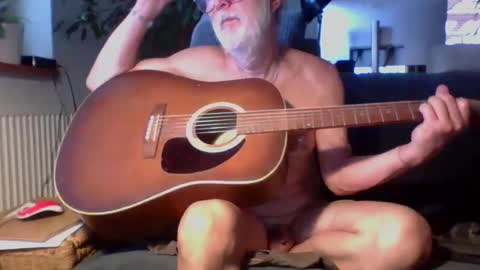 Amberr11 online show from September 2025 01:37:02 PM