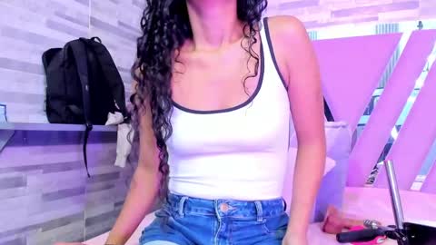 Amber online show from April 2026 05:56:01 PM