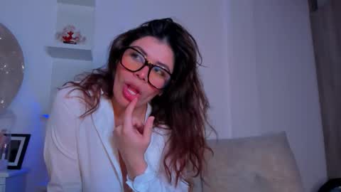 Snapshot of amberredzee chatting on November 2025 12:05:02 AM Amber Redzee online show from November 2025 12:05:02 AM