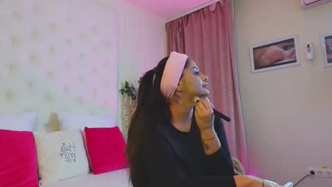 Amberseyes online show from March 2026 09:59:02 AM