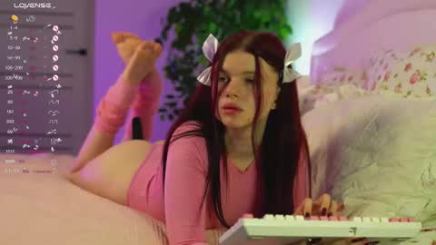 Snapshot of ambershoney chatting on October 2025 03:31:01 PM Amber online show from October 2025 03:31:01 PM