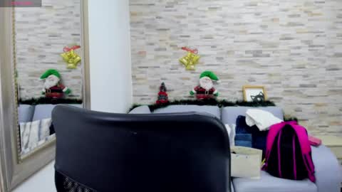 Amber online show from December 2024 04:02:02 AM