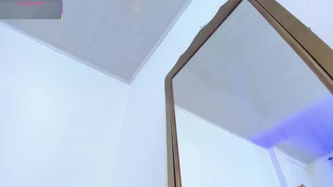 Amber online show from October 2025 09:49:02 PM