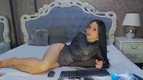 Ella online show from December 2024 09:54:02 AM