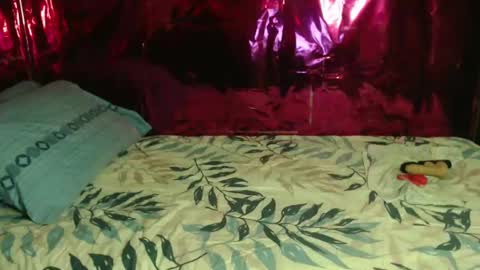 Snapshot of ambisyosa_moore chatting on January 2025 05:37:01 PM Marie online show from January 2025 05:37:01 PM