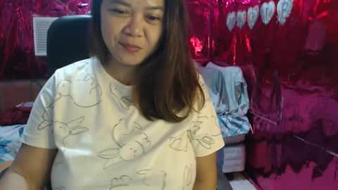 Snapshot of ambisyosa_moore chatting on January 2025 03:32:02 PM Marie online show from January 2025 03:32:02 PM