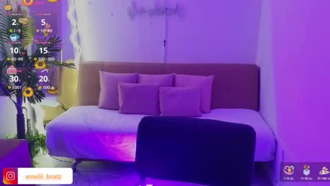 AMELIA online show from October 2025 11:00:01 AM