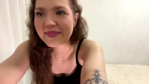 Mia online show from June 2026 05:04:01 PM