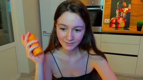 Snapshot of ameli_moon chatting on December 2024 03:33:02 PM Eileen online show from December 2024 03:33:02 PM