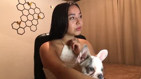 Snapshot of amelia___hall chatting on October 2025 12:09:01 PM Amelia online show from October 2025 12:09:01 PM