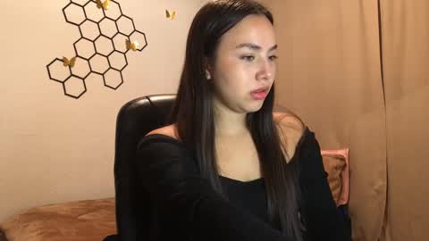 Snapshot of amelia___hall chatting on November 2025 12:48:01 PM Amelia online show from November 2025 12:48:01 PM