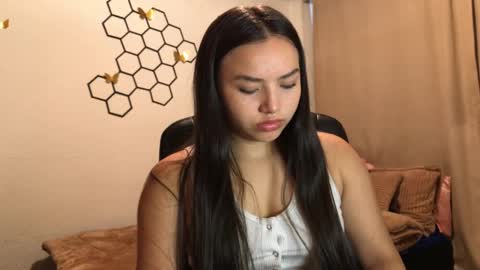 Snapshot of amelia___hall chatting on November 2025 02:39:02 PM Amelia online show from November 2025 02:39:02 PM