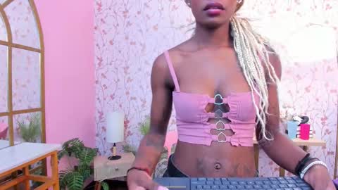 Amelia Adams online show from September 2025 07:05:01 PM