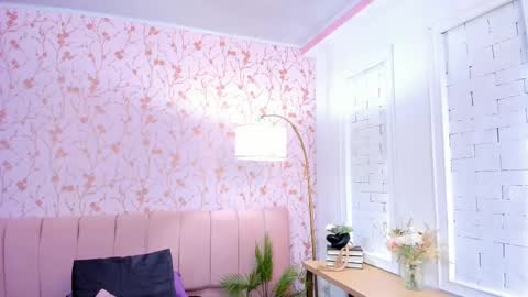 Amelia Adams online show from November 2025 07:15:01 PM