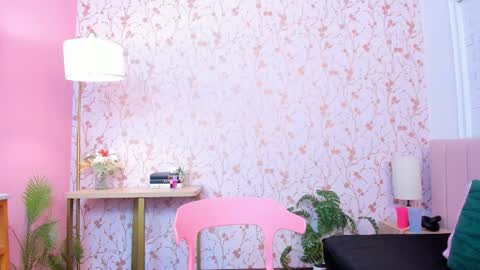 Amelia Adams online show from April 2026 07:17:02 PM