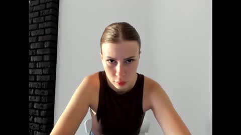 Snapshot of amelia_gold9 chatting on September 2025 07:54:02 AM amelia_gold9 online show from September 2025 07:54:02 AM