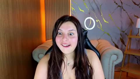 amelia_grace_tf online show from June 2026 01:01:02 PM