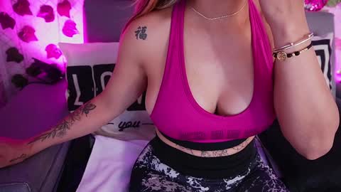 Snapshot of amelia_lov chatting on January 2025 03:09:02 AM Amelia online show from January 2025 03:09:02 AM