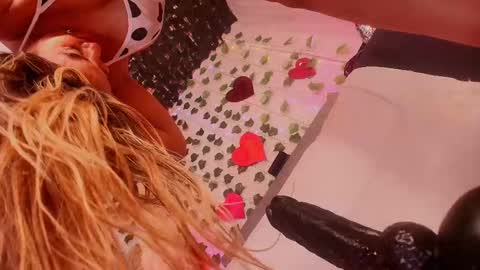 Snapshot of amelia_lov chatting on February 2025 06:09:02 AM Amelia online show from February 2025 06:09:02 AM