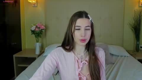 Snapshot of amelia_mee chatting on December 2025 08:56:02 AM amelia_mee online show from December 2025 08:56:02 AM