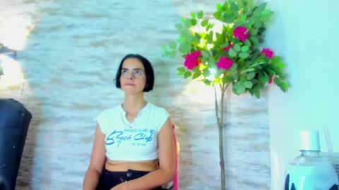  AMELIA.  online show from November 2025 07:48:02 PM