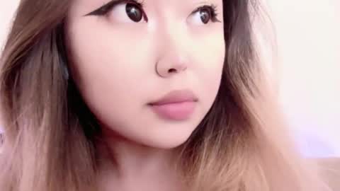 Amelia online show from April 2026 12:30:02 AM