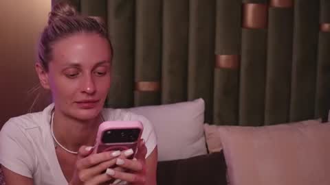 Snapshot of ameliaangell chatting on July 2026 08:14:01 PM Amelia online show from July 2026 08:14:01 PM