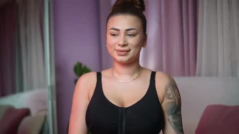  Amelia  online show from April 2026 05:12:02 PM