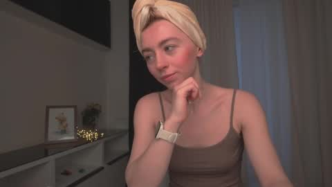 Snapshot of ameliamber0 chatting on January 2025 02:58:01 PM Amelia online show from January 2025 02:58:01 PM