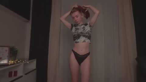 Snapshot of ameliamber0 chatting on February 2025 06:33:01 PM Amelia online show from February 2025 06:33:01 PM