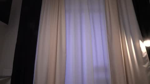 Amelia   online show from December 2025 08:43:01 AM