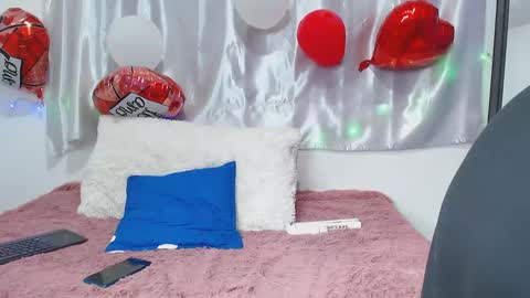 Snapshot of amelie01bronw chatting on March 2025 01:32:02 AM amelie brown online show from March 2025 01:32:02 AM