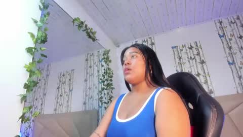 Amelie online show from October 2025 09:01:01 PM