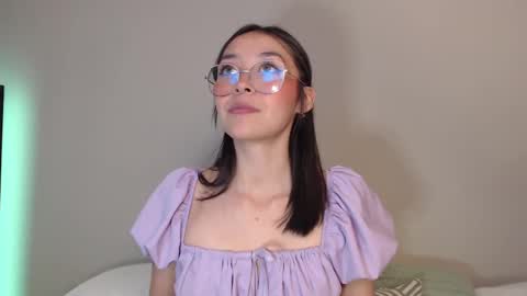 Amelie online show from February 2025 08:25:01 PM