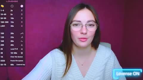 Amelie online show from December 2024 12:33:02 PM