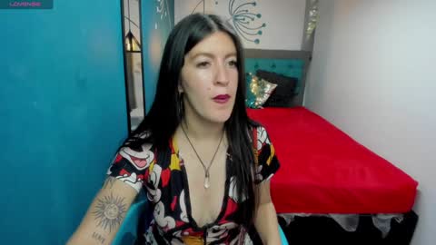 Snapshot of ameliegray chatting on December 2024 04:05:01 PM A M E L I E online show from December 2024 04:05:01 PM