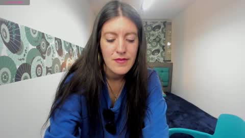 Snapshot of ameliegray chatting on January 2025 06:26:01 PM A M E L I E online show from January 2025 06:26:01 PM