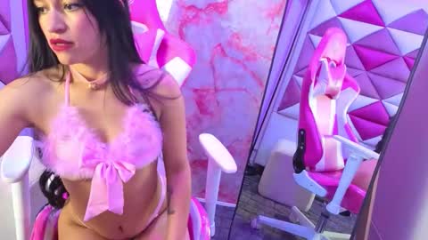 AmelieRose69 online show from April 2026 05:28:01 PM