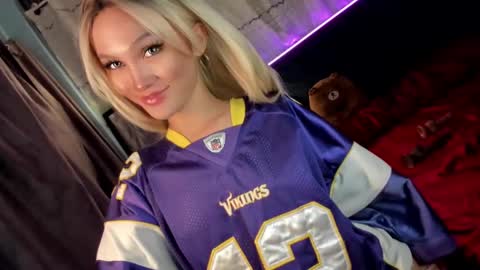 amelinckx online show from February 2025 07:59:02 PM