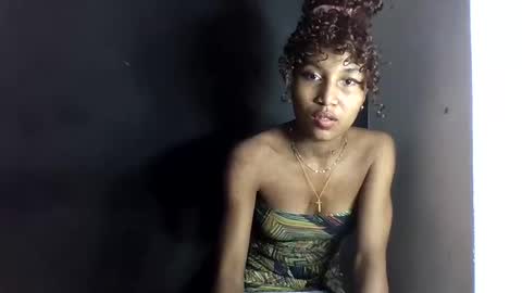 amelisy20005 online show from April 2026 09:27:01 PM