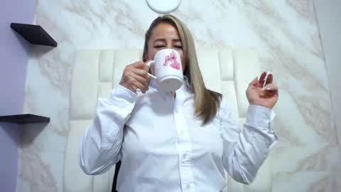 Amell Thomson online show from January 2025 02:14:01 PM