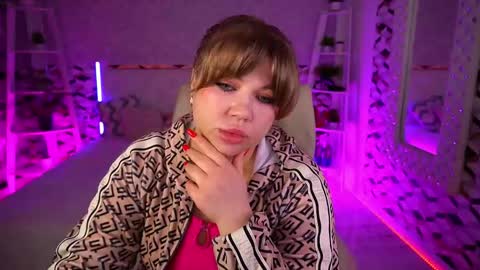 Snapshot of amellywhite chatting on June 2026 12:29:01 PM Alina online show from June 2026 12:29:01 PM