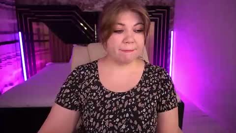 Alina online show from June 2026 12:33:02 PM