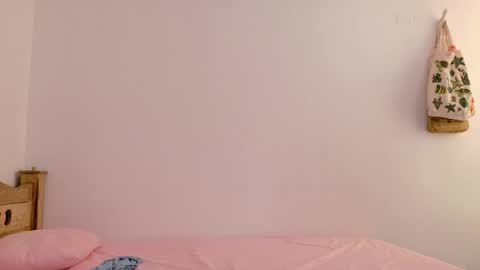 Snapshot of amely_sweetheat chatting on May 2026 03:54:01 PM Amely online show from May 2026 03:54:01 PM
