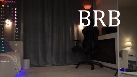 Amy  online show from September 2025 01:11:01 AM