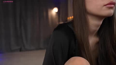 Amy  online show from November 2025 01:51:02 AM