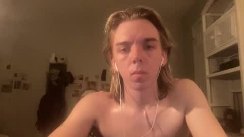 Snapshot of americanclown chatting on May 2026 03:01:01 AM americanclown online show from May 2026 03:01:01 AM