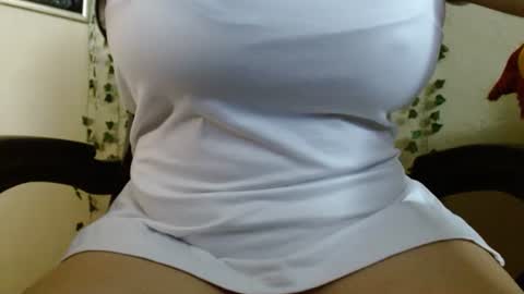 Mari online show from December 2024 12:09:02 PM