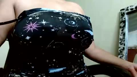 Mari online show from September 2025 01:55:02 PM