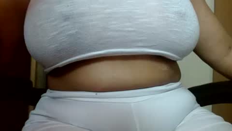 Mari online show from October 2025 01:53:02 PM